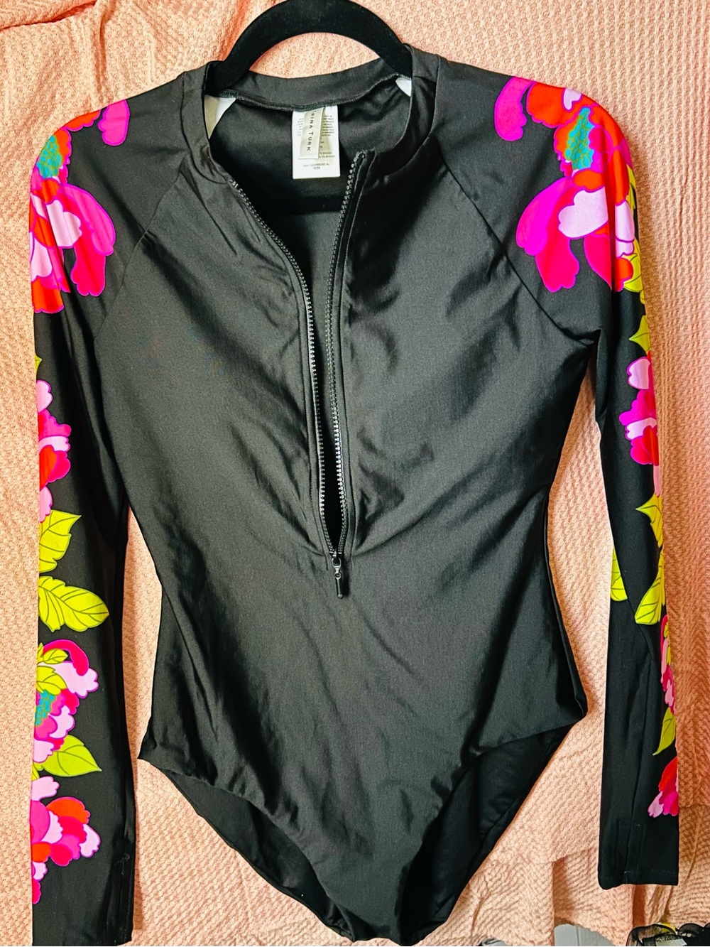Trina Turk Black Floral-Sleeve Women's Paddle Zip Front Swimsuit Sz M|M